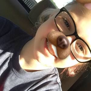 Meet your Posher, Kaylie